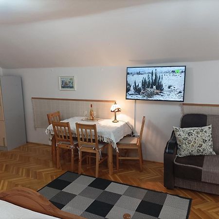 Fonix Apartmanhaz ハイデゥソボスロー エクステリア 写真