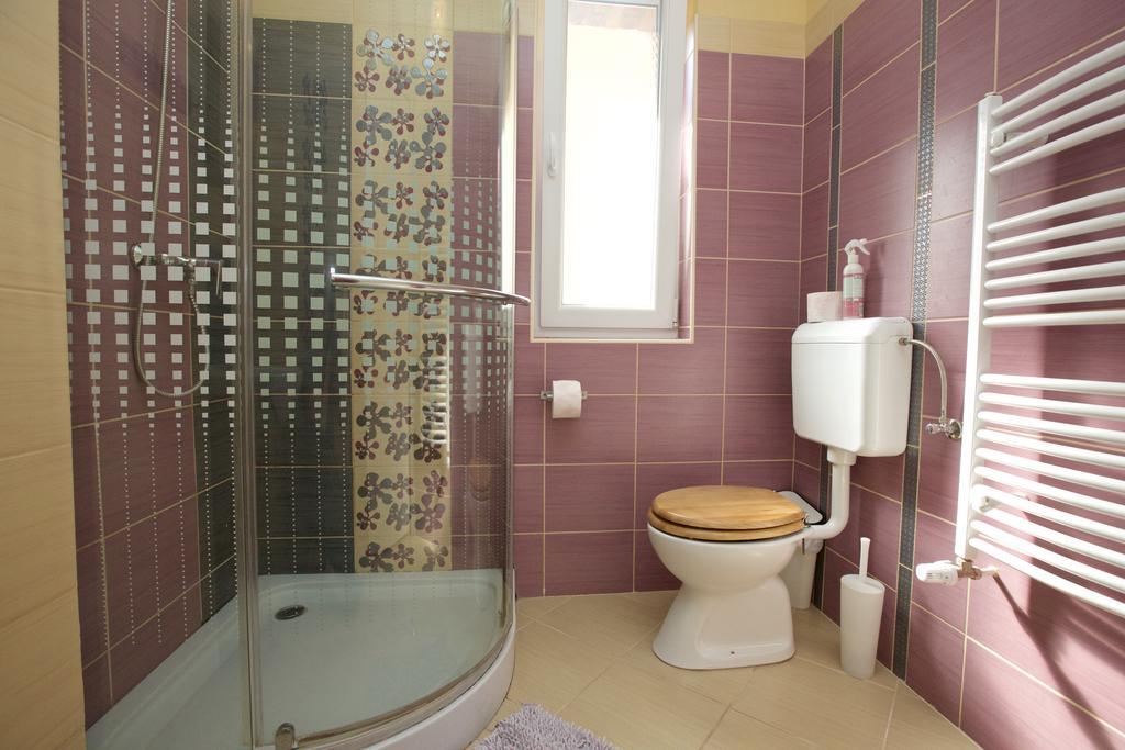 Fonix Apartmanhaz ハイデゥソボスロー エクステリア 写真